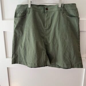 Market & Spruce Olive Green Shorts